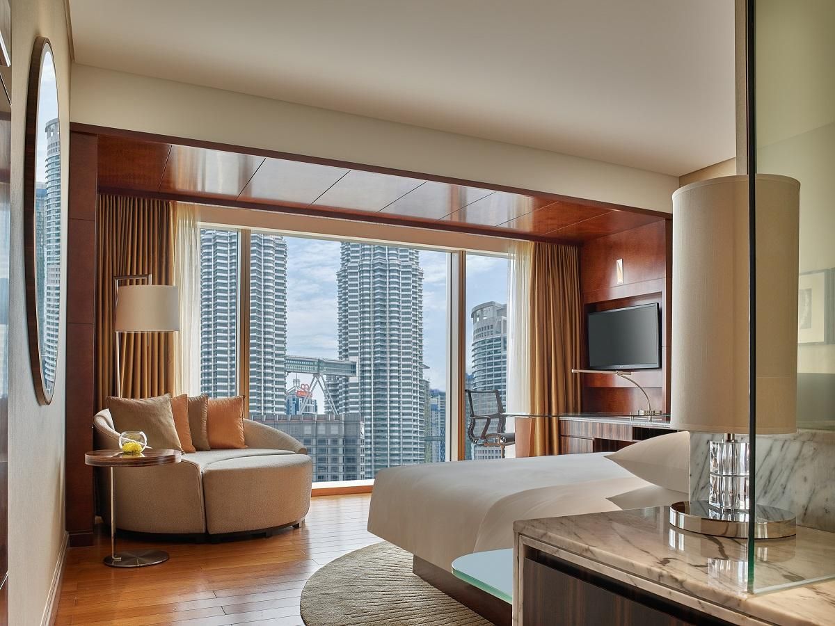 2 Twin Beds With Tower View