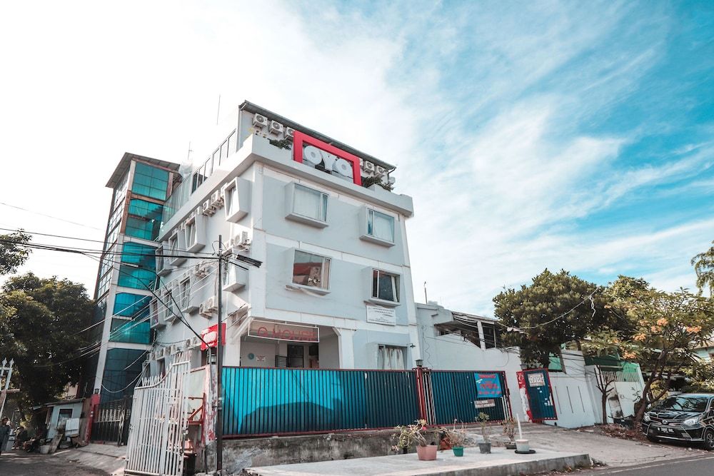 undefined OYO 208 G House 3