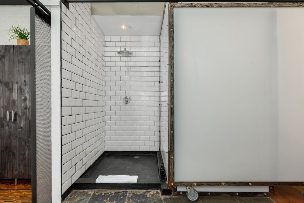 Wolroy House 206 Comfort Apartment, 2 Queen Beds 14