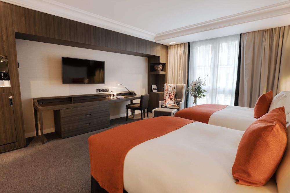InterContinental Marseille - Hotel Dieu by IHG Classic Room, 2 Twin Beds 3