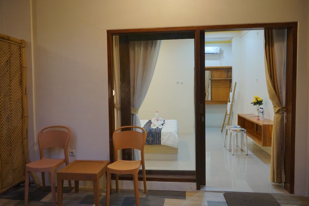 Zam Zam Anjani Villa Deluxe Room, 1 King Bed, Garden View 11