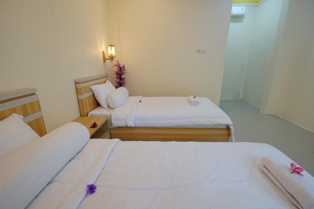 Zam Zam Anjani Villa Superior Twin Room, 2 Twin Beds 8