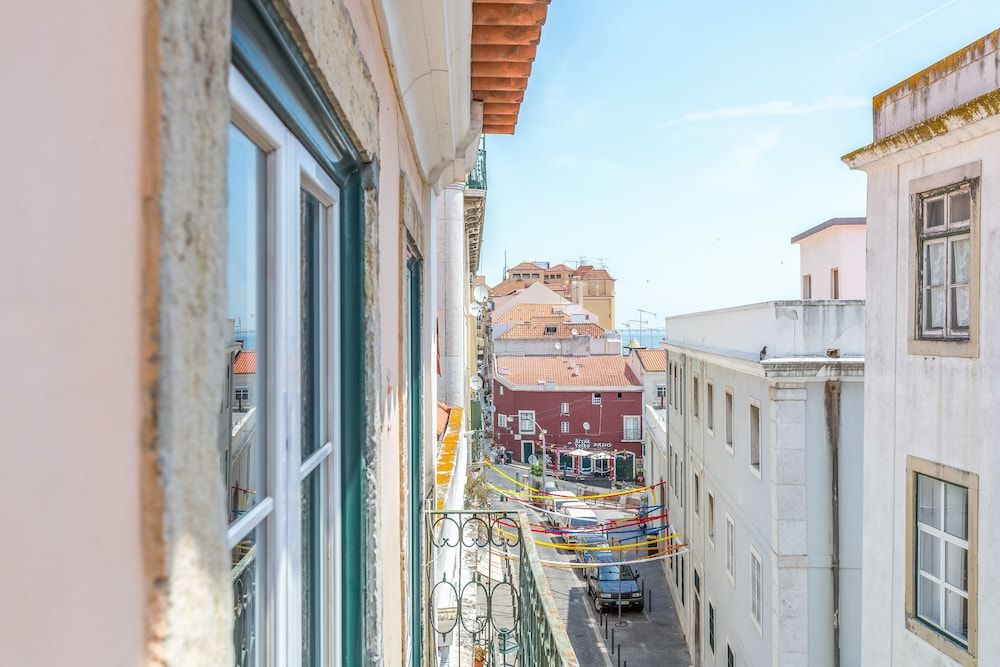 Alfama Spacious and Central Apartment, By TimeCooler Apartment, 3 Bedrooms 49