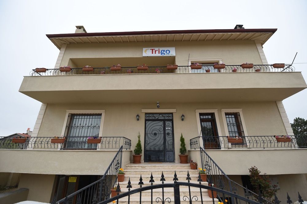 undefined Trigo Hotel 2