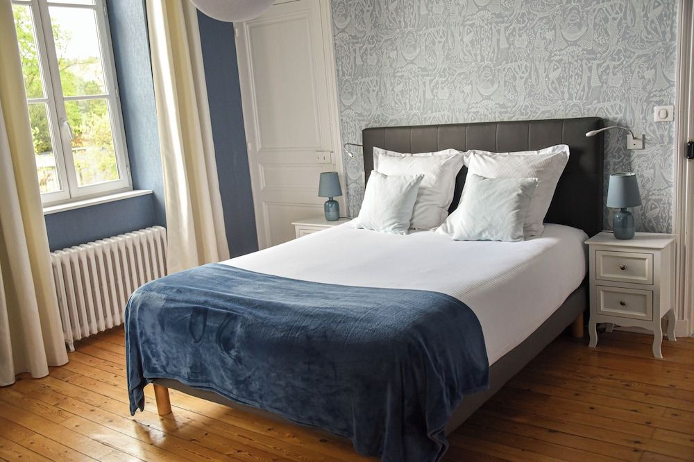 Clos Marie Double Room (Charles Baudelaire)