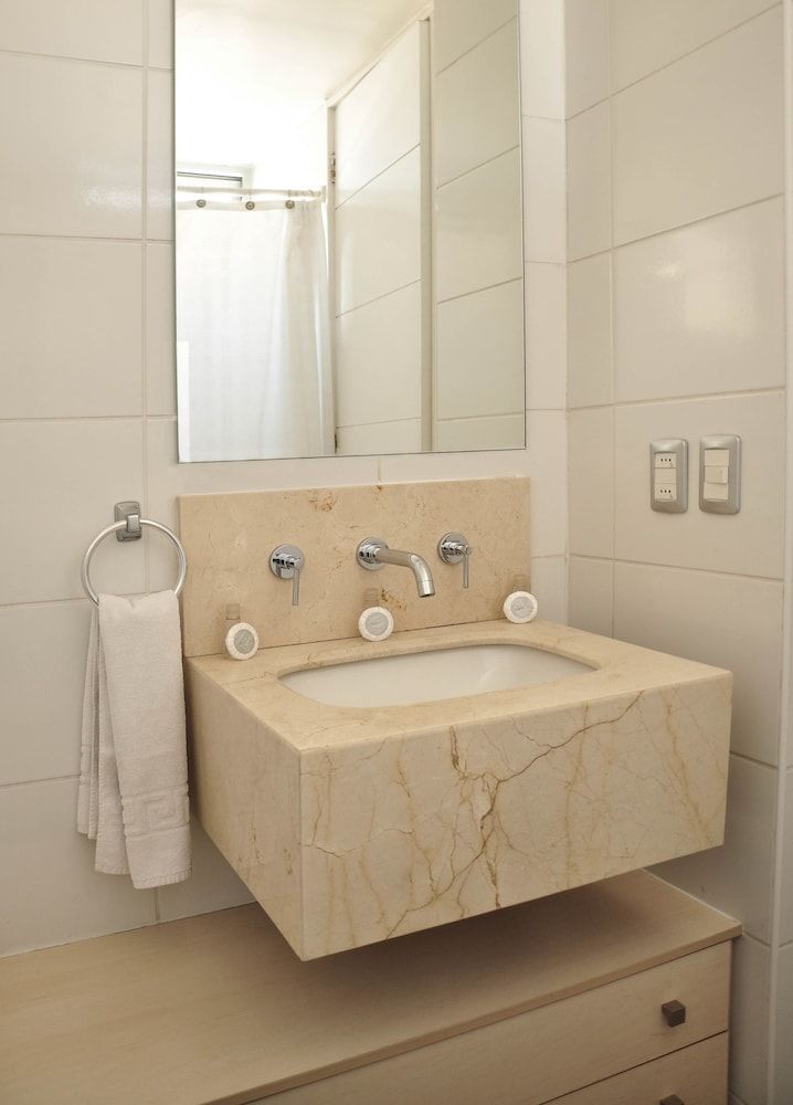 Rentasuite Basic Triple Room, 1 Queen Bed with Sofa bed 15