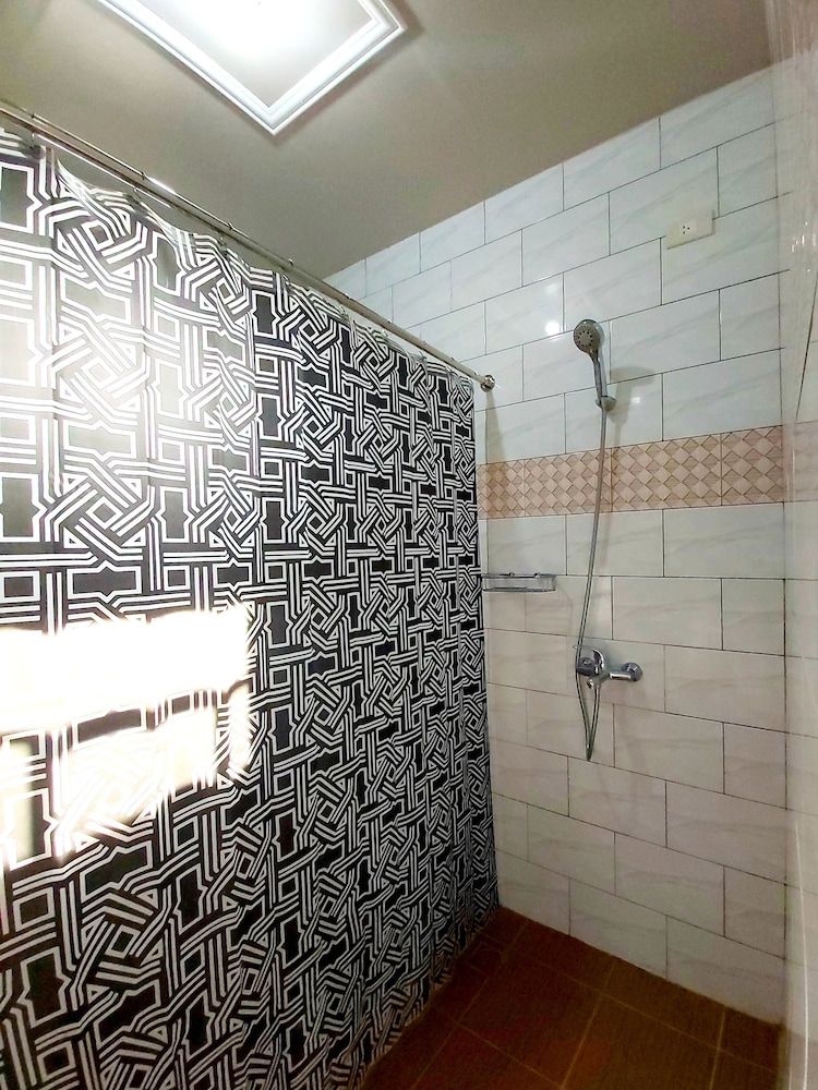 Golden Pension House Premium Room, Garden View 15