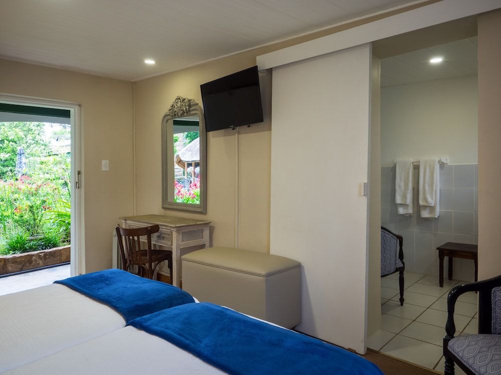 Fouriesburg Country Inn Twin Room 4