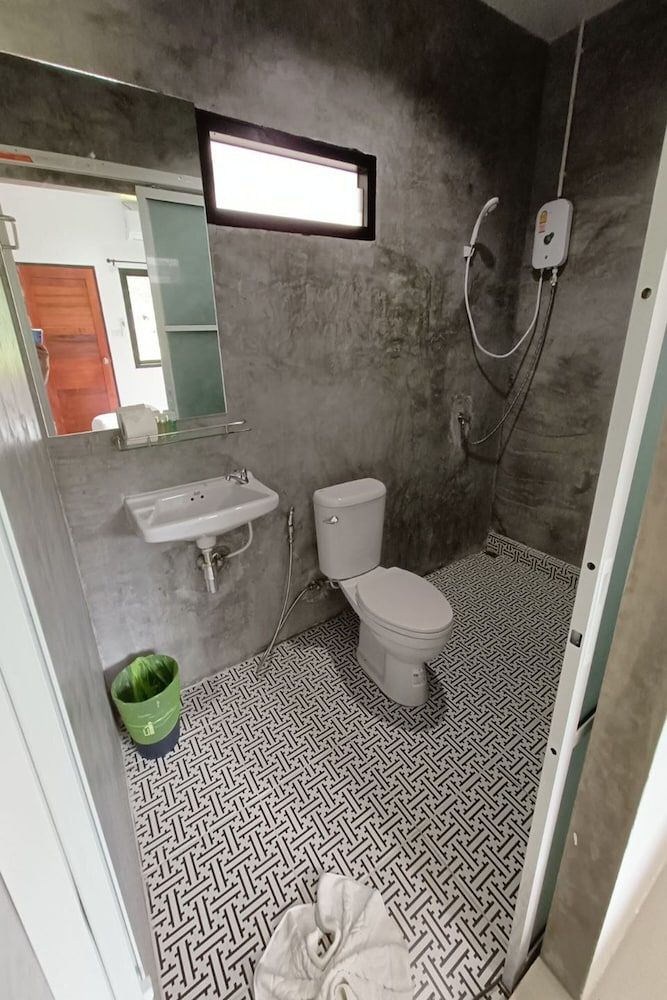 Malinee Resort Standard Room 3