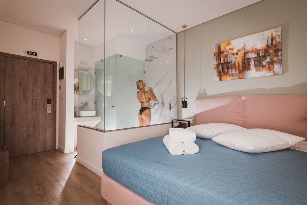 undefined Dunlin Hotel 3