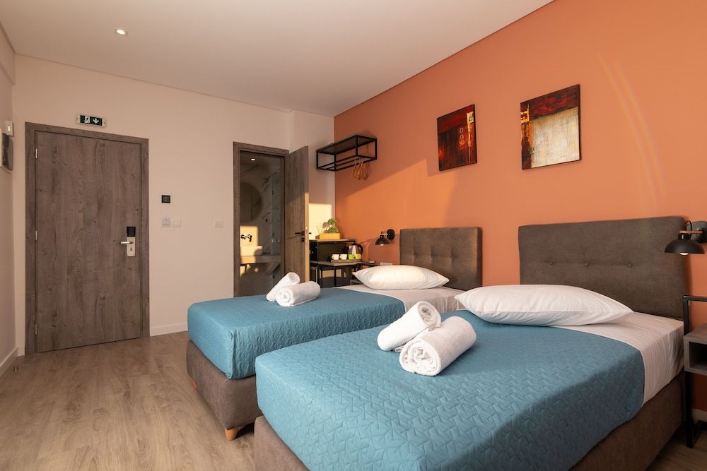 undefined Dunlin Hotel 2