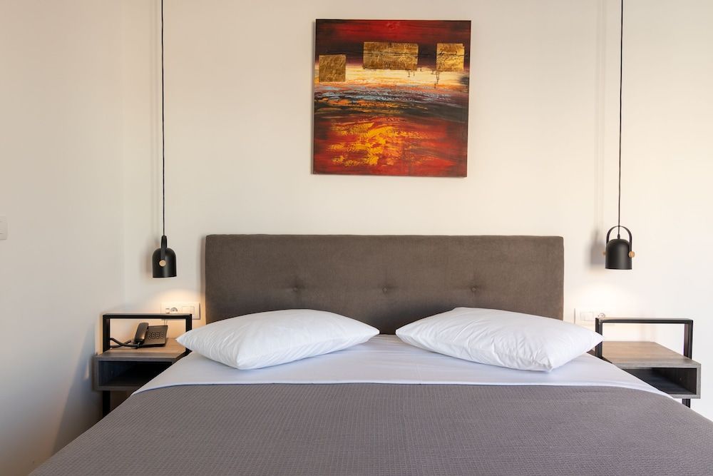 undefined Dunlin Hotel 10