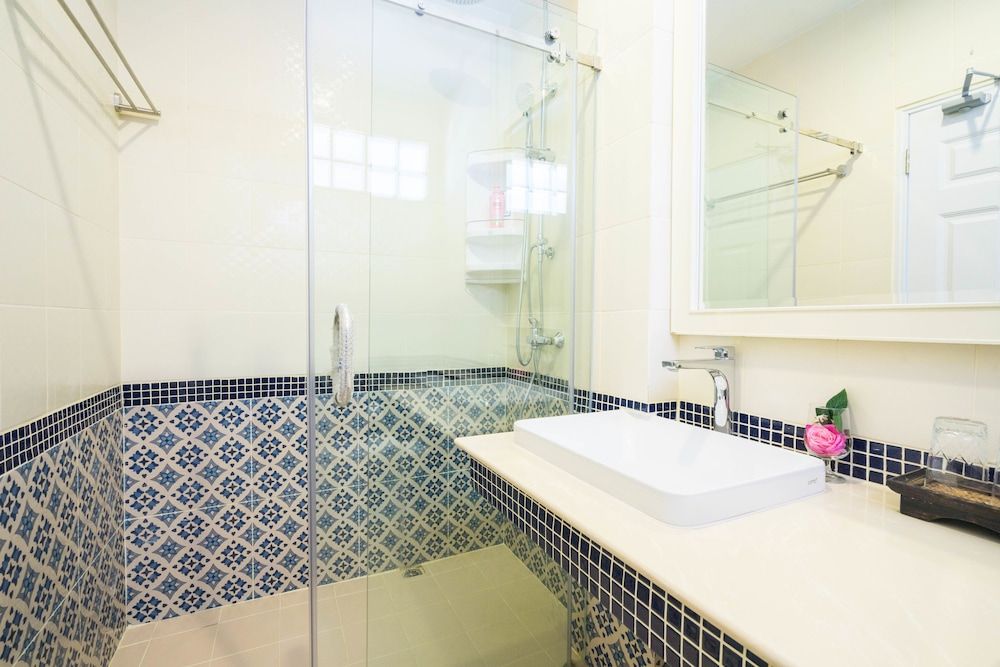 Baan Anodat Executive Room 8