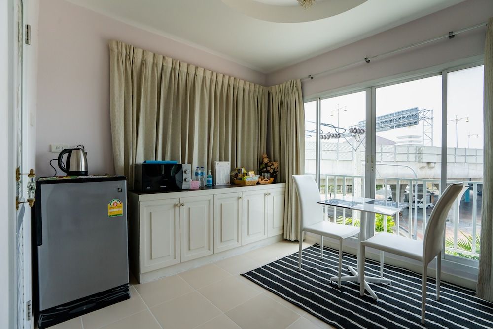 Baan Anodat Executive Room 10