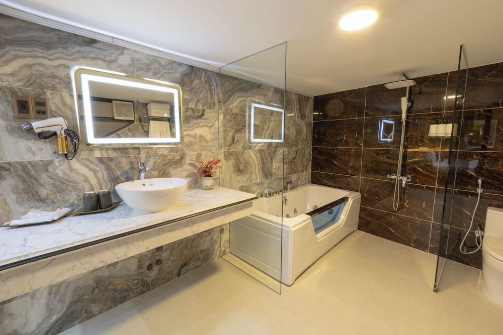 La Fleur Premium Central Apartment Deluxe Family Room 5