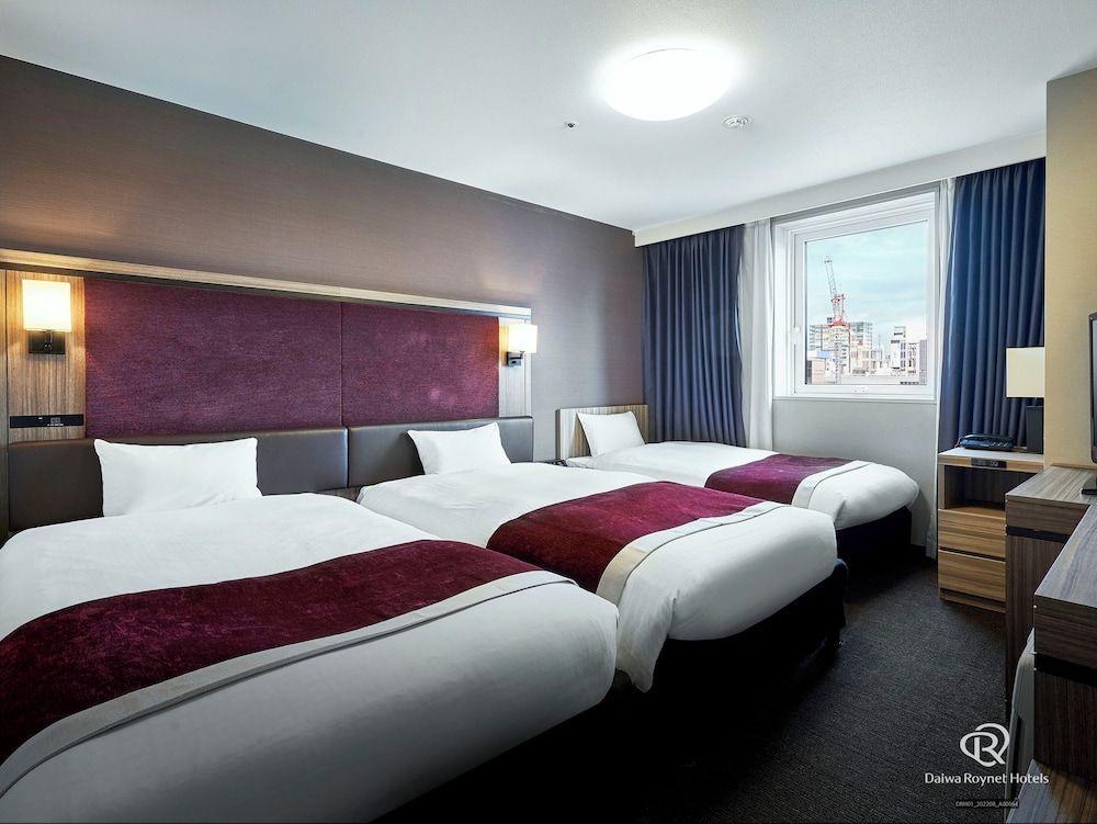 Triple Room, Non Smoking (2 Large Twin Beds + 1 Extra Bed) (26sqm)