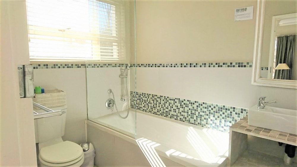 Indigo Moon Guesthouse Family Room, Multiple Beds, Non Smoking 3