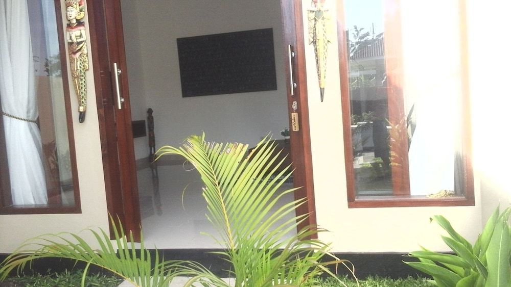 Tom and Jerry Villa Lombok Family Studio, 2 Bedrooms, Garden View 3