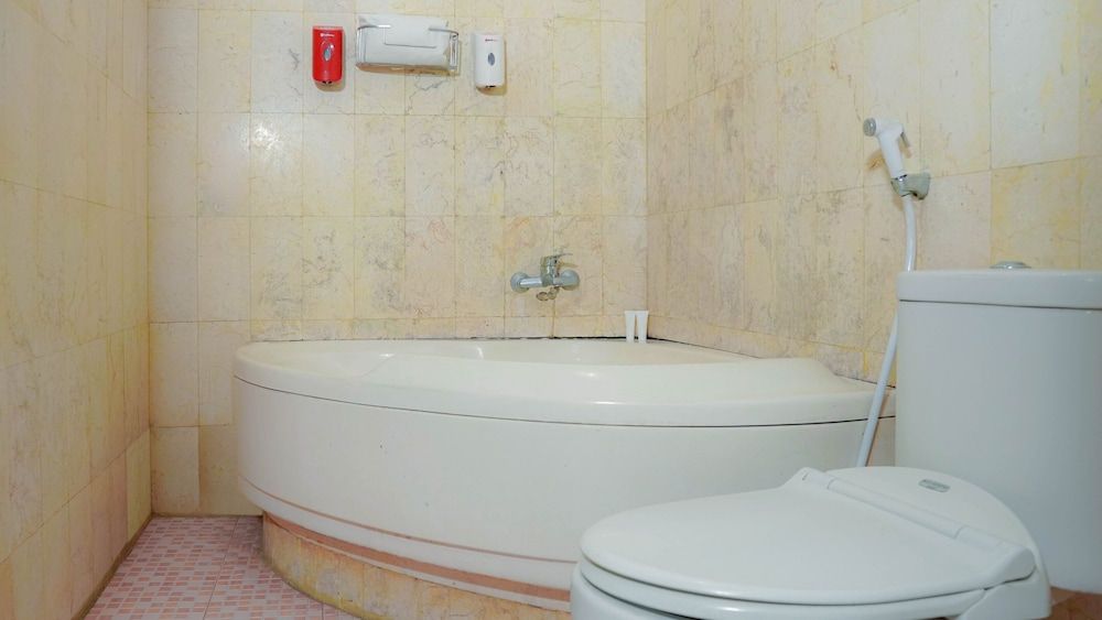 Ersha Hotel Deluxe Room 5