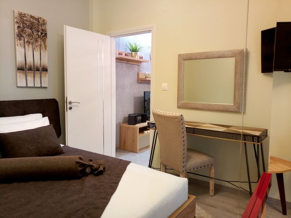 undefined Kosmima Deluxe Apt Must 8