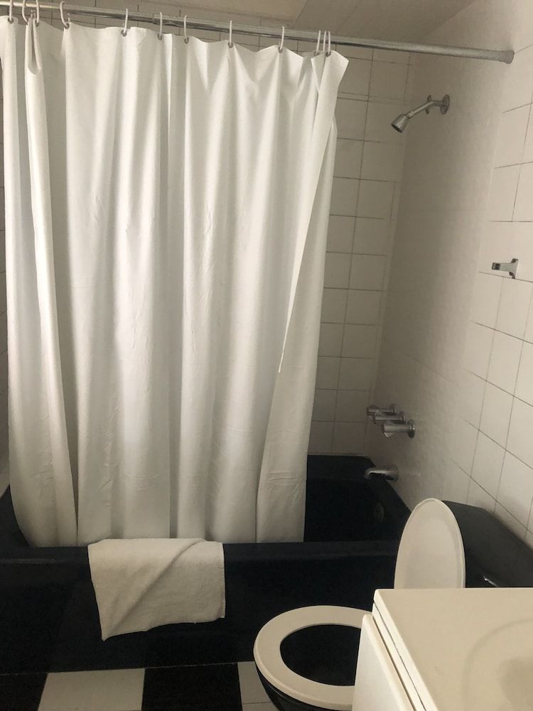 Majestic Supreme Ridge Cott Family Room, 2 Bedrooms, Smoking, Beach View 9