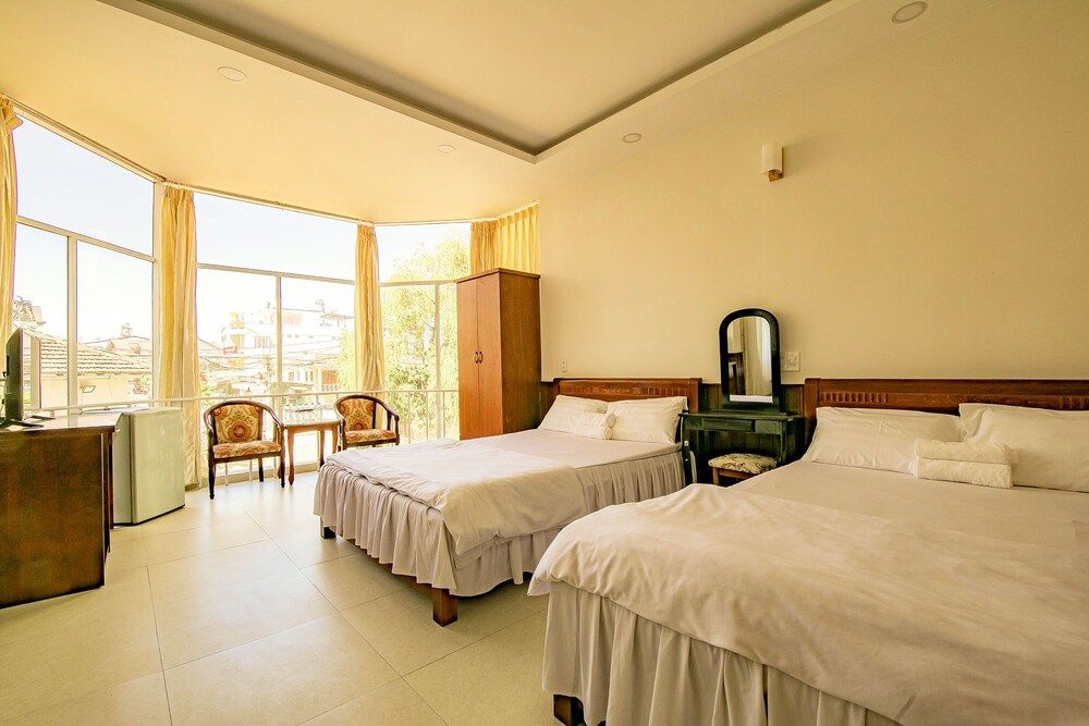 De Roes Hotel Dalat Deluxe Single Room 9