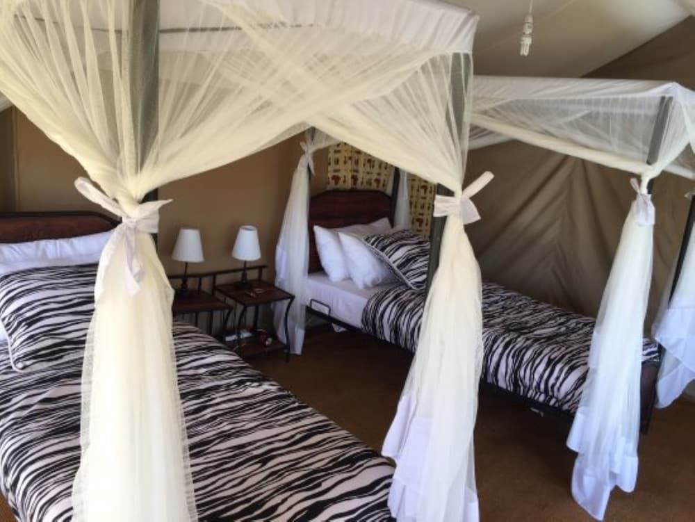 Luxury Tent, 3 Twin Beds, Non Smoking