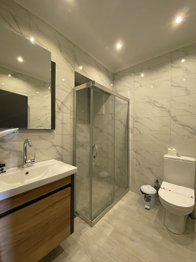 Roy Otel Akçay Classic Triple Room, City View 13