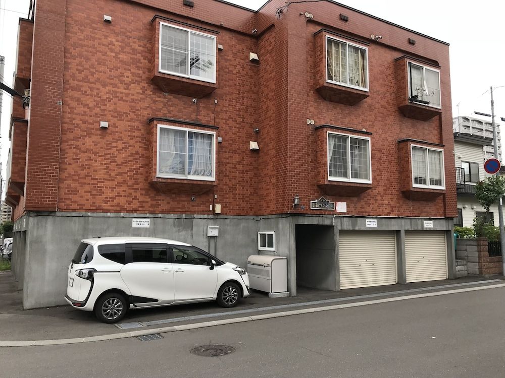 undefined Tanifuji A room 3