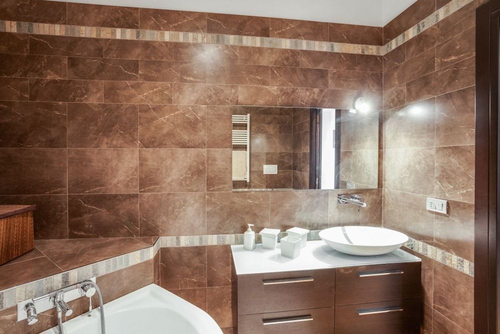 Stylish House with Hot Tub, Movies & Books Apartment, 3 Bedrooms 21