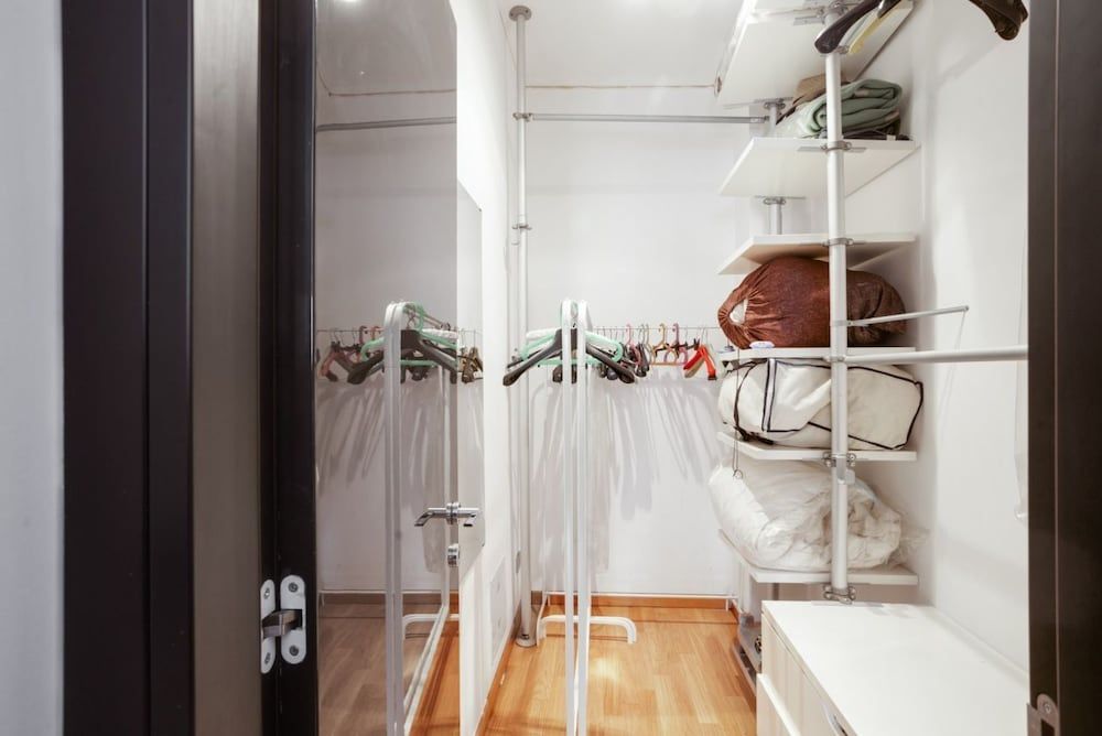 Stylish House with Hot Tub, Movies & Books Apartment, 3 Bedrooms 20