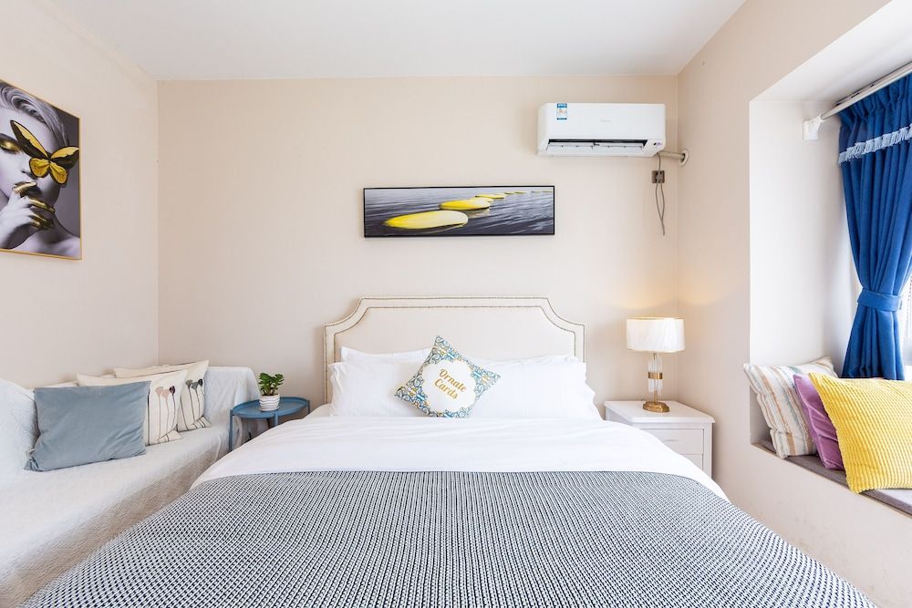 Economy Room, 1 Queen Bed
