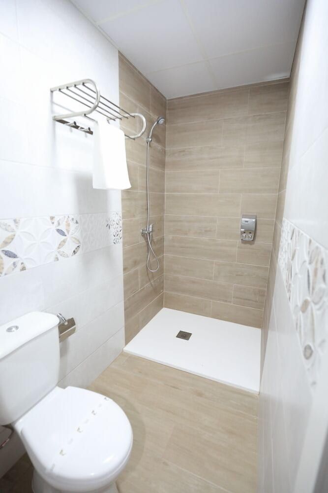 Hostal Palmones Standard Twin Room 5