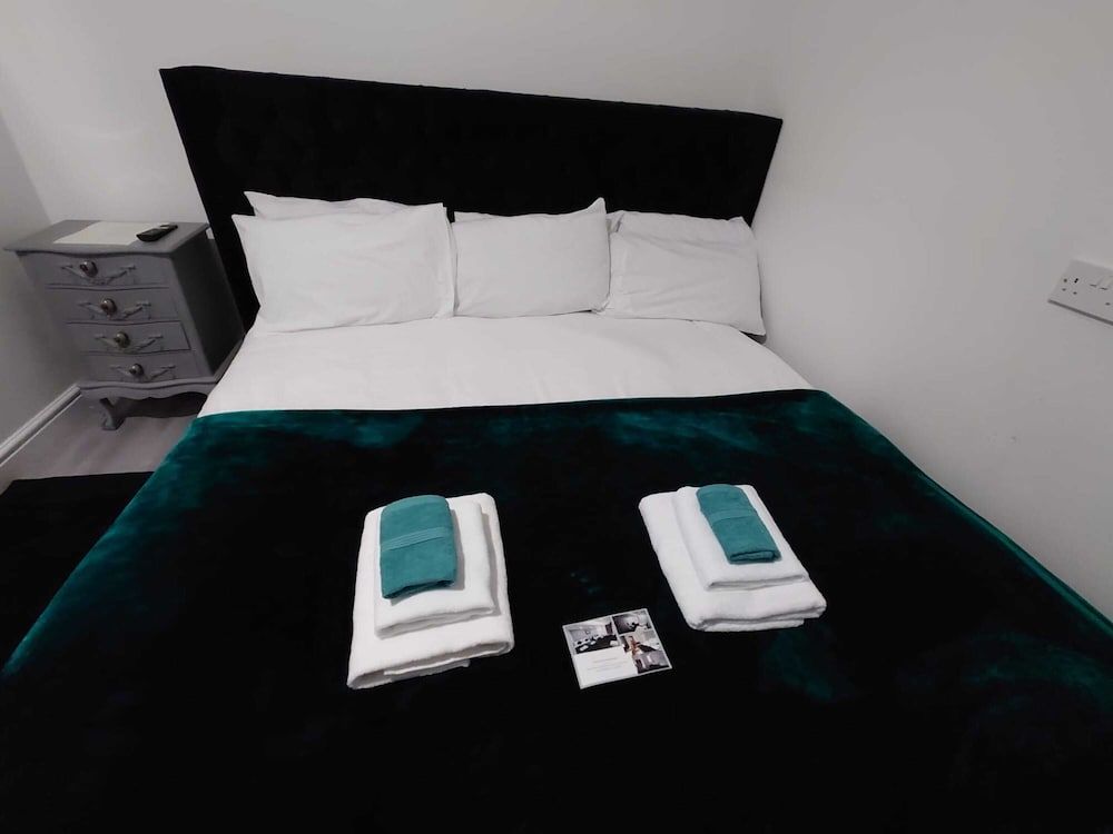 High Tide Hotel Superior Double Room, 1 King Bed 2