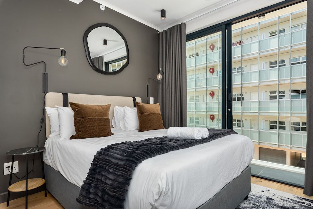 undefined Portswood 205 4