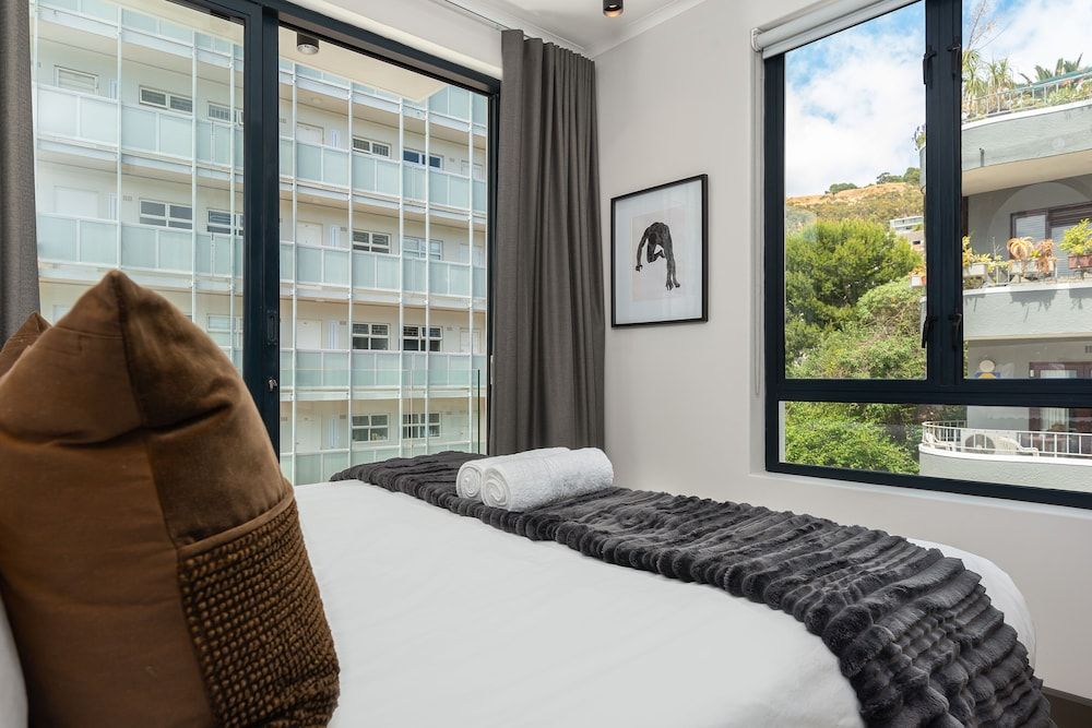 undefined Portswood 205 5