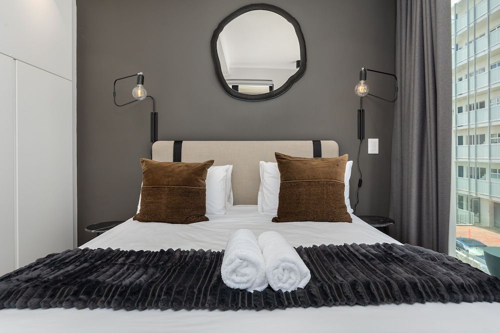 undefined Portswood 205 3