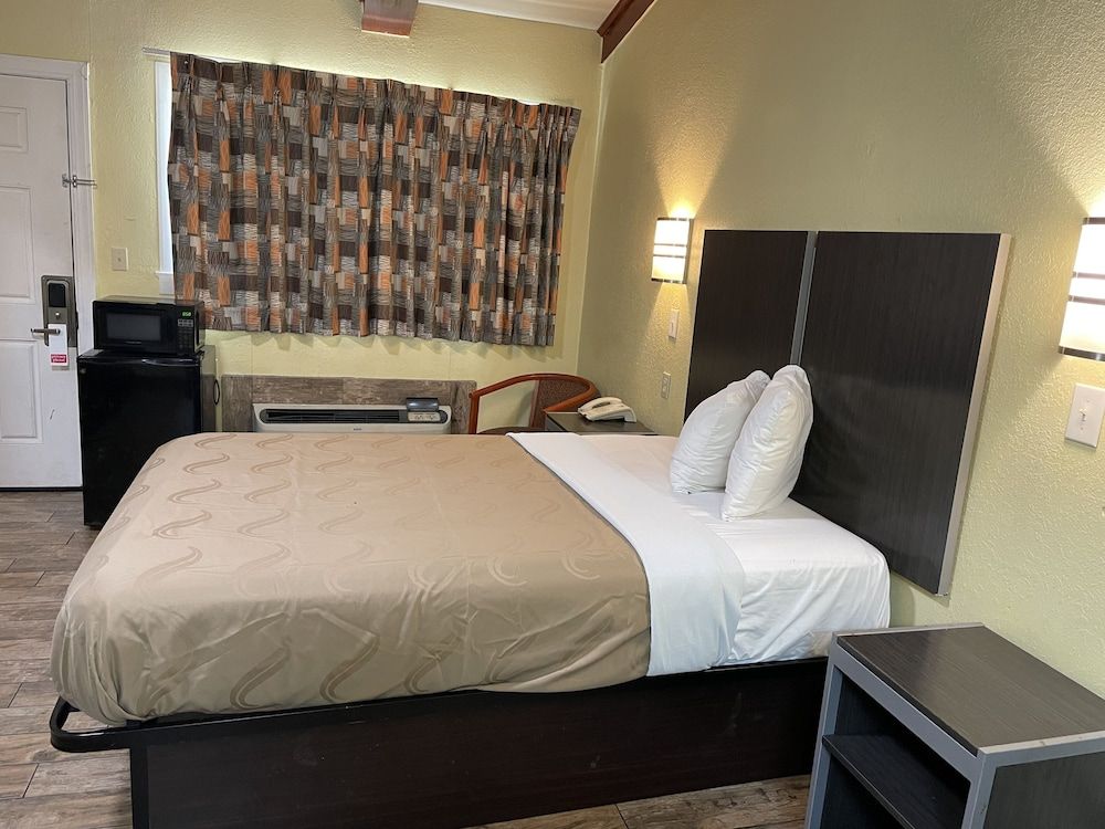 EverGreen Inn & RV Single Room, 1 Twin Bed, Smoking 7