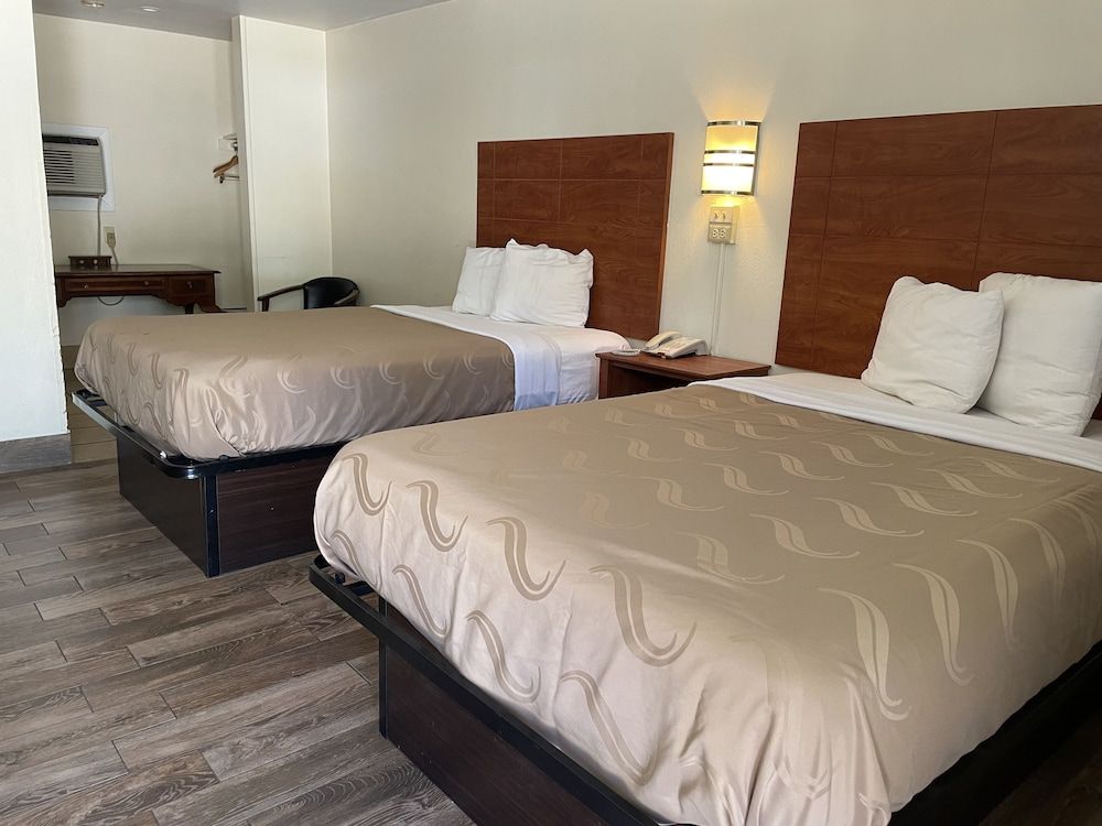 EverGreen Inn & RV Double Room, 2 Double Beds, Smoking 3