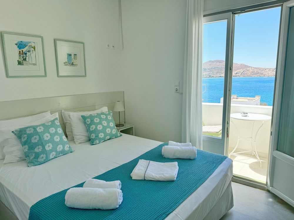 Suite, Sea View