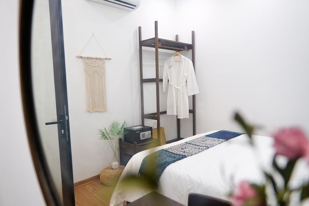 Phuong Tran Apartment and Hotel Deluxe Apartment, 1 Bedroom, Pool Access, Tower