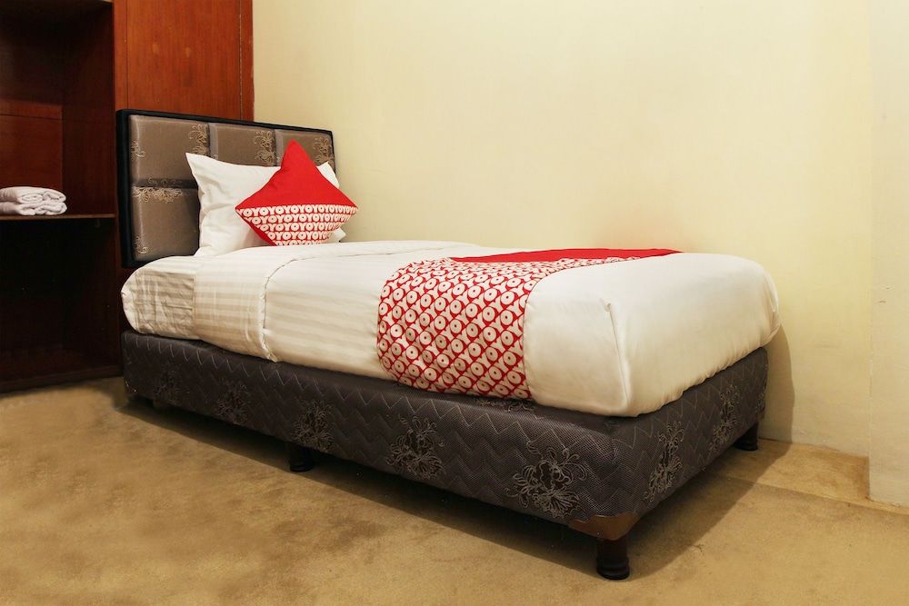 OYO 146 Menteng Residence Near Kementerian Perencanaan Pembangunan Nasional/Badan Perencanaan Pembangunan Nasional (Kementerian PPN/Bappenas) Standard Twin Room, Non Smoking 3