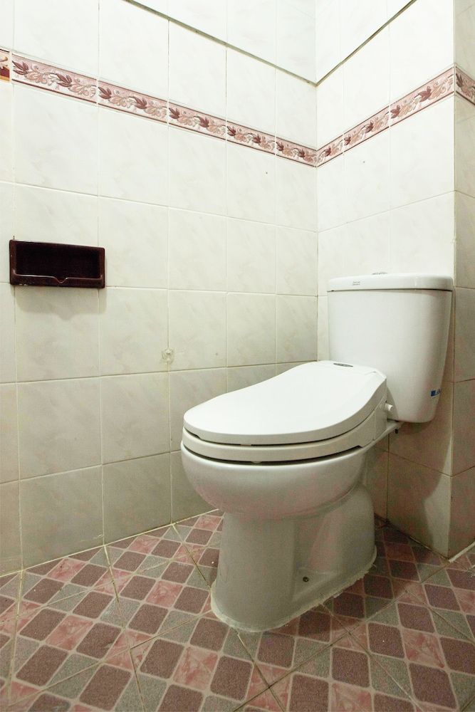 OYO 146 Menteng Residence Near Kementerian Perencanaan Pembangunan Nasional/Badan Perencanaan Pembangunan Nasional (Kementerian PPN/Bappenas) Standard Double Room, Non Smoking 10