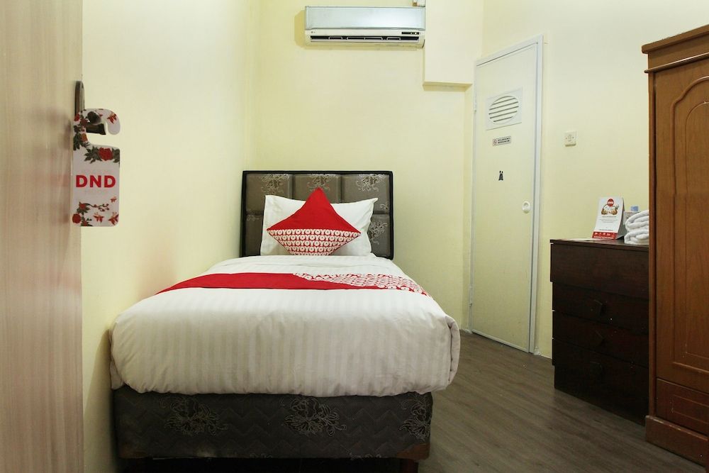 undefined OYO 146 Menteng Residence Near Kementerian Perencanaan Pembangunan Nasional/Badan Perencanaan Pembangunan Nasional (Kementerian PPN/Bappenas) 9