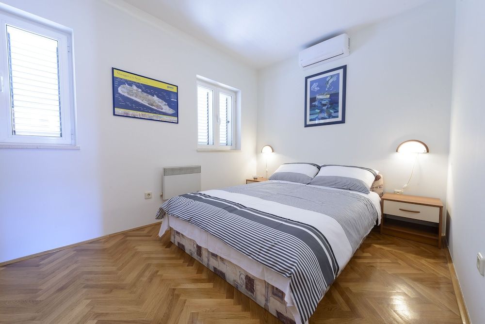 undefined Apartment Tija 5