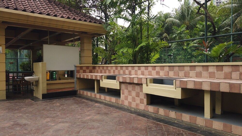 undefined Luxury 3Br Apartment At Sudirman Tower Condominium 2