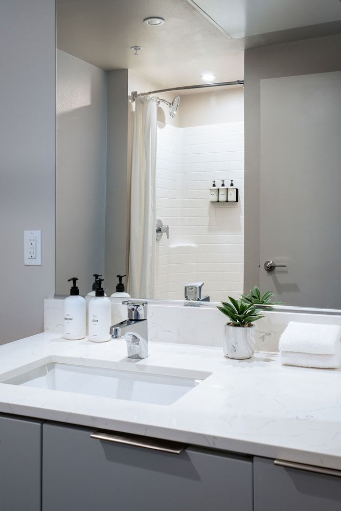 undefined Kasa Archive Reno-Tahoe 10