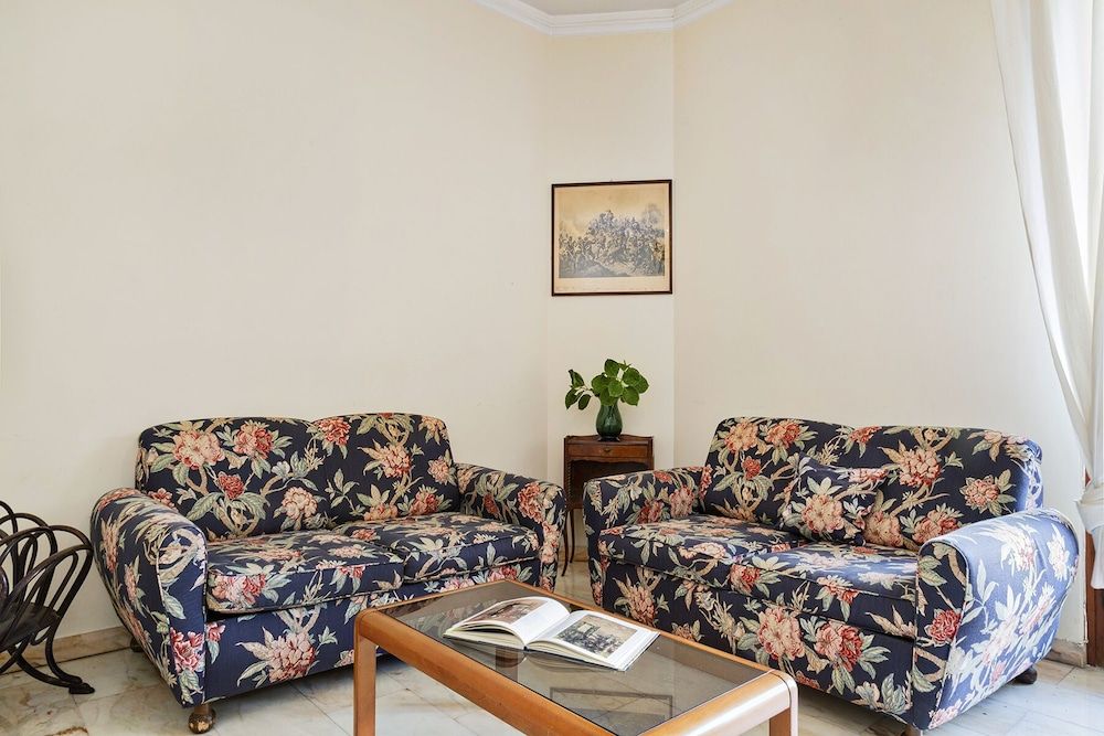 Relax in giardino a due passi dal porto Apartment 11