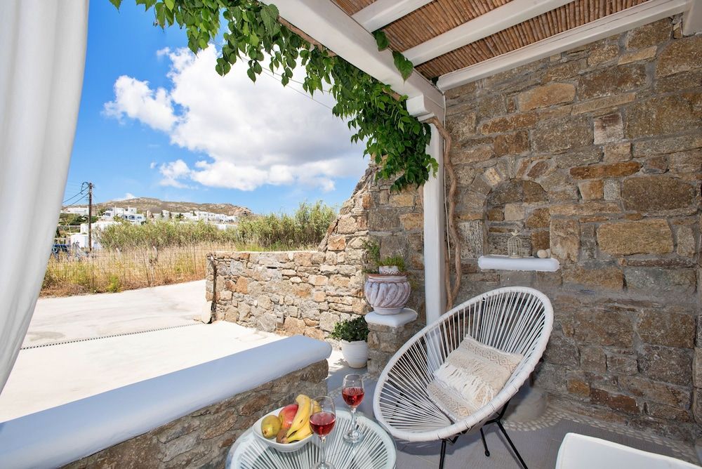 Mykonos Dot Apartments Deluxe Double Room 8