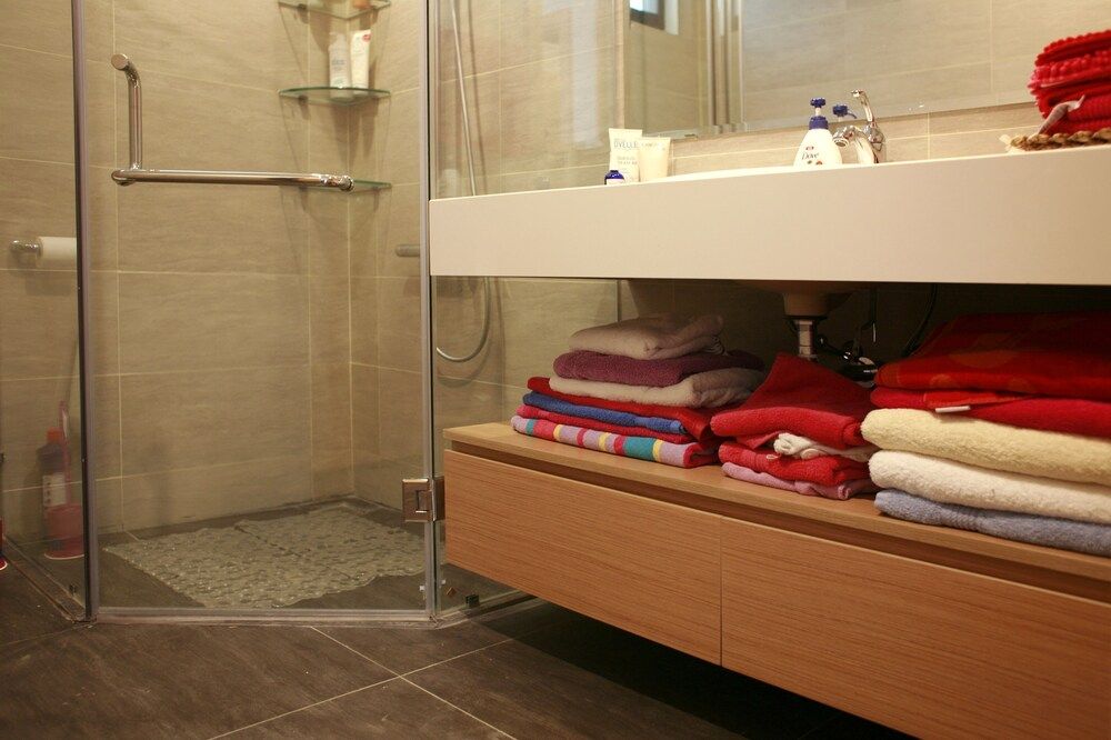 Apartment Tay Ho City Apartment, 2 Bedrooms 10